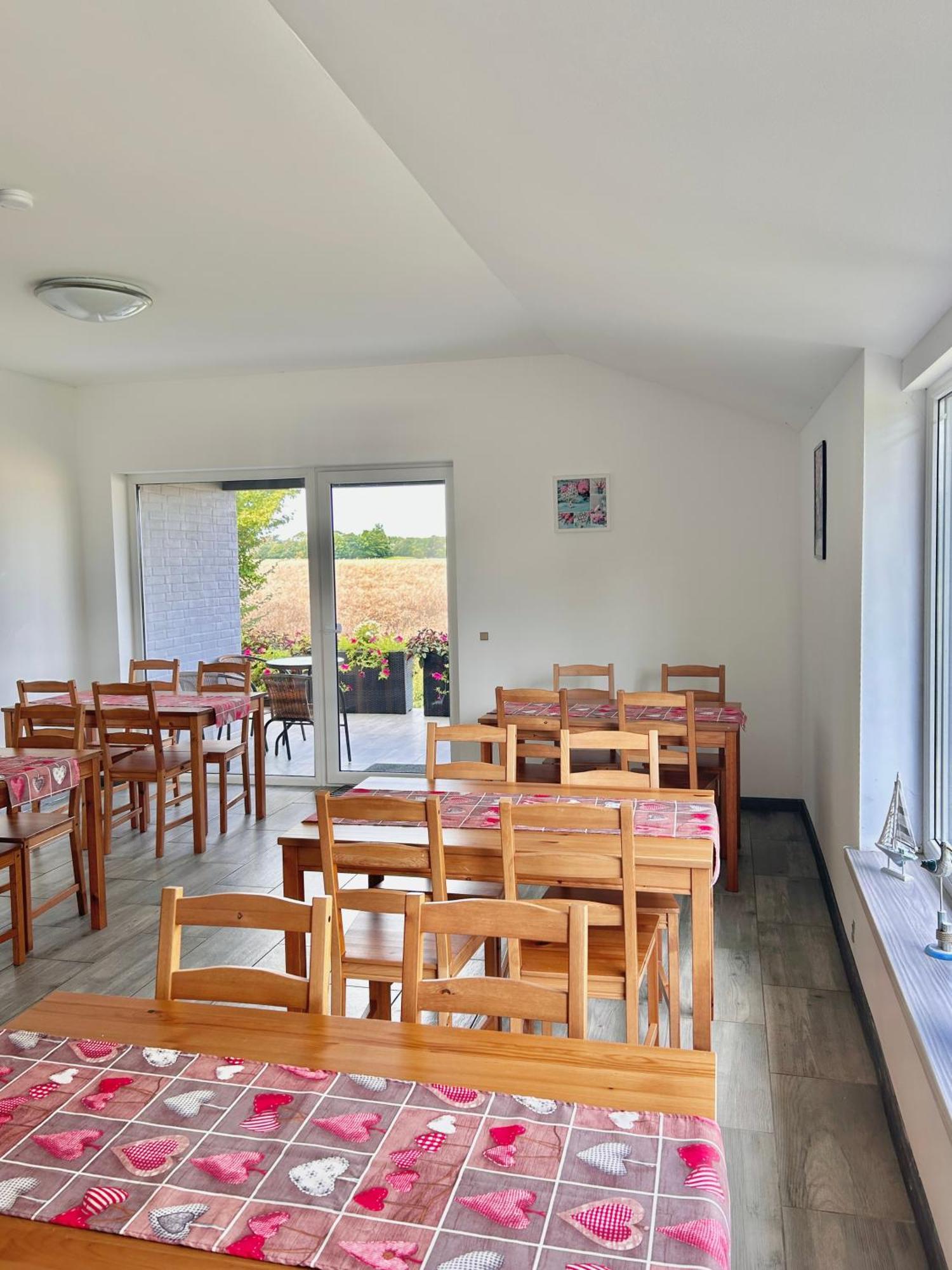 Apartamenty Molle Åkirkeby Exterior foto